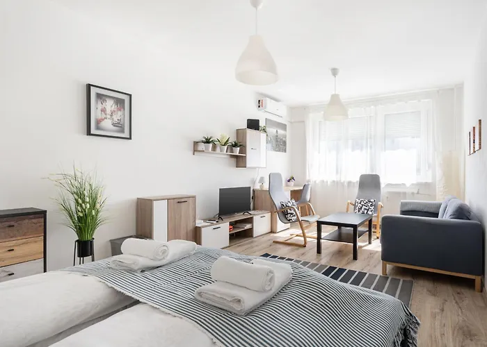 Lunar Love Apartment